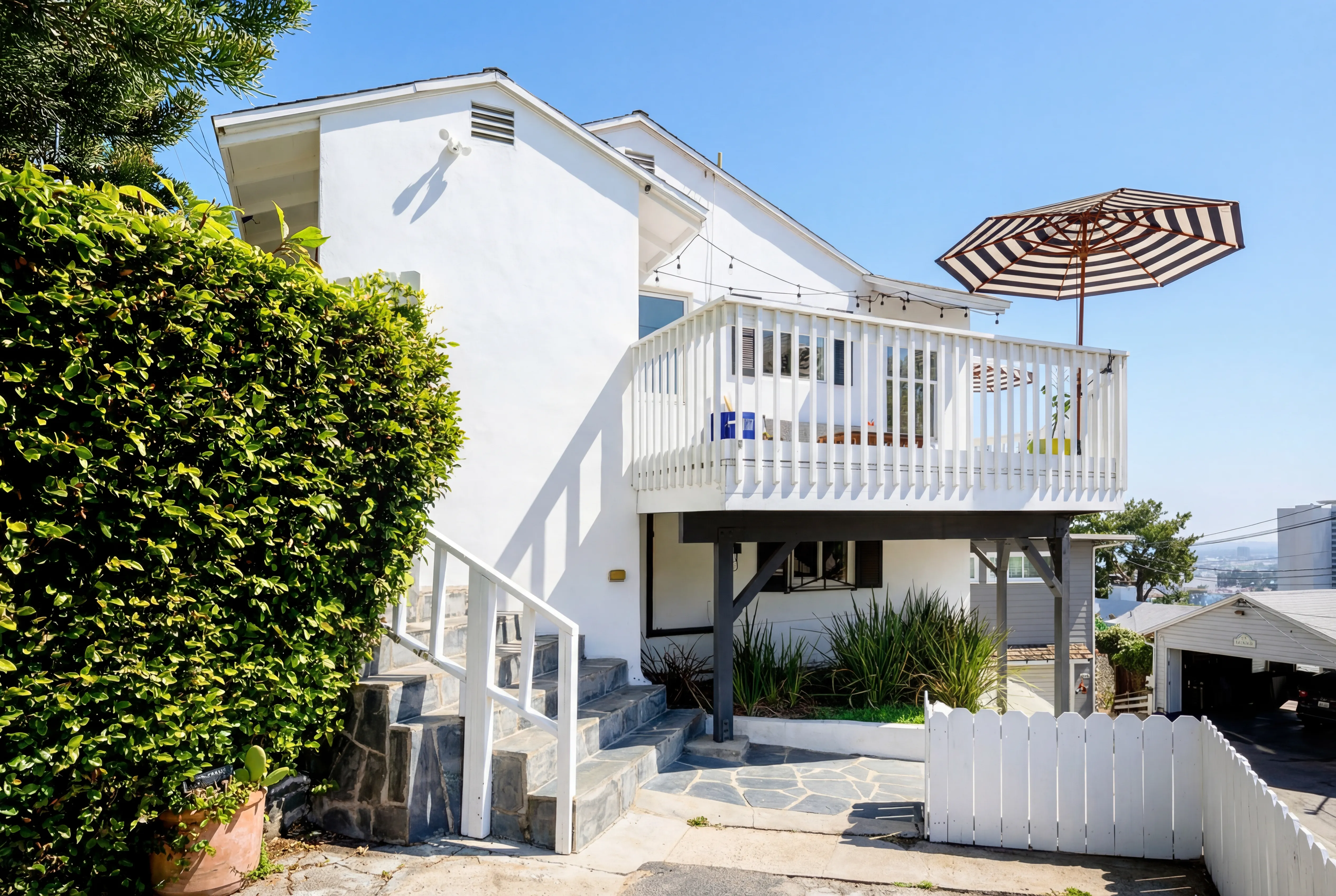 Artist Bungalow Exterior