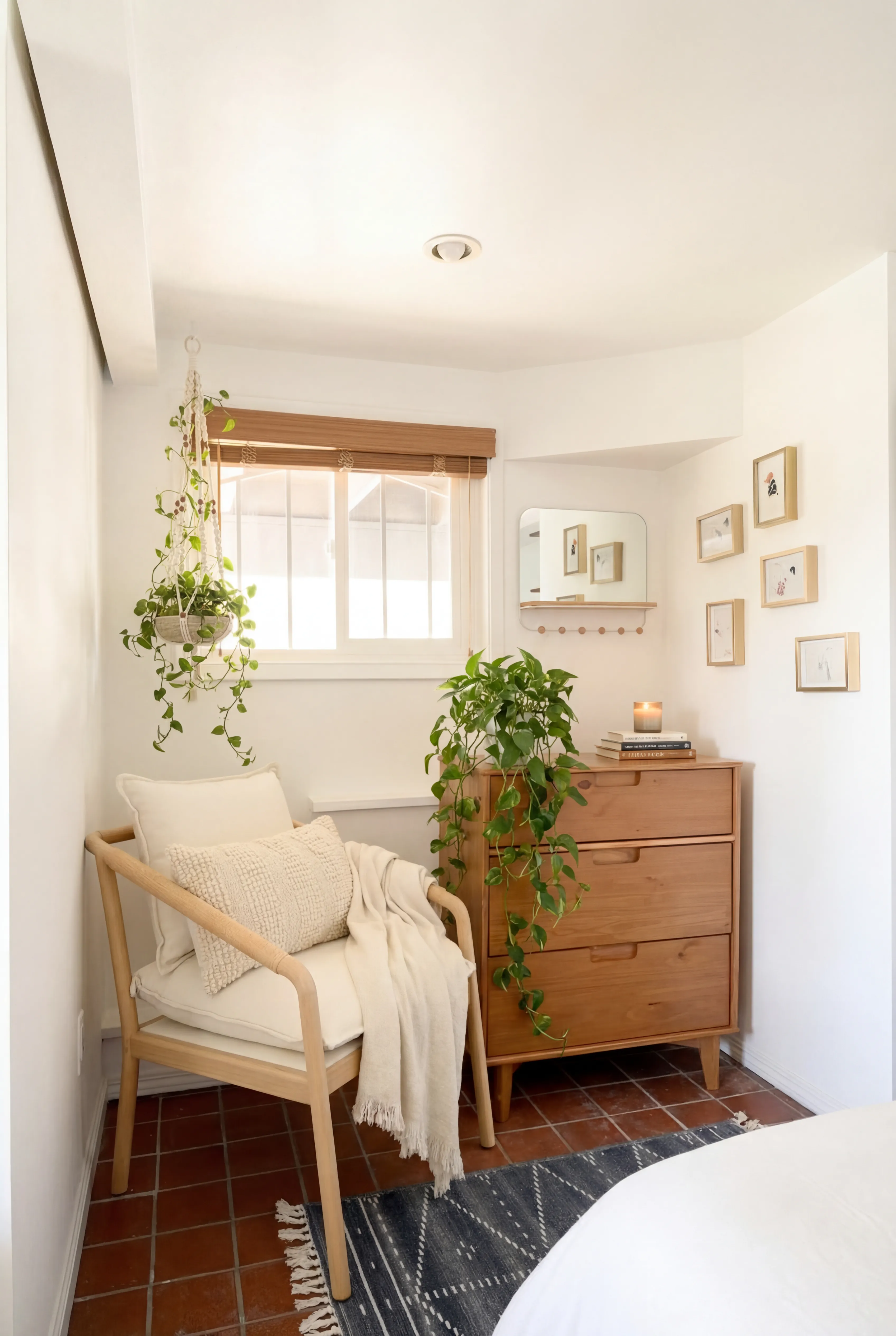 Guest Bedroom Reading Nook